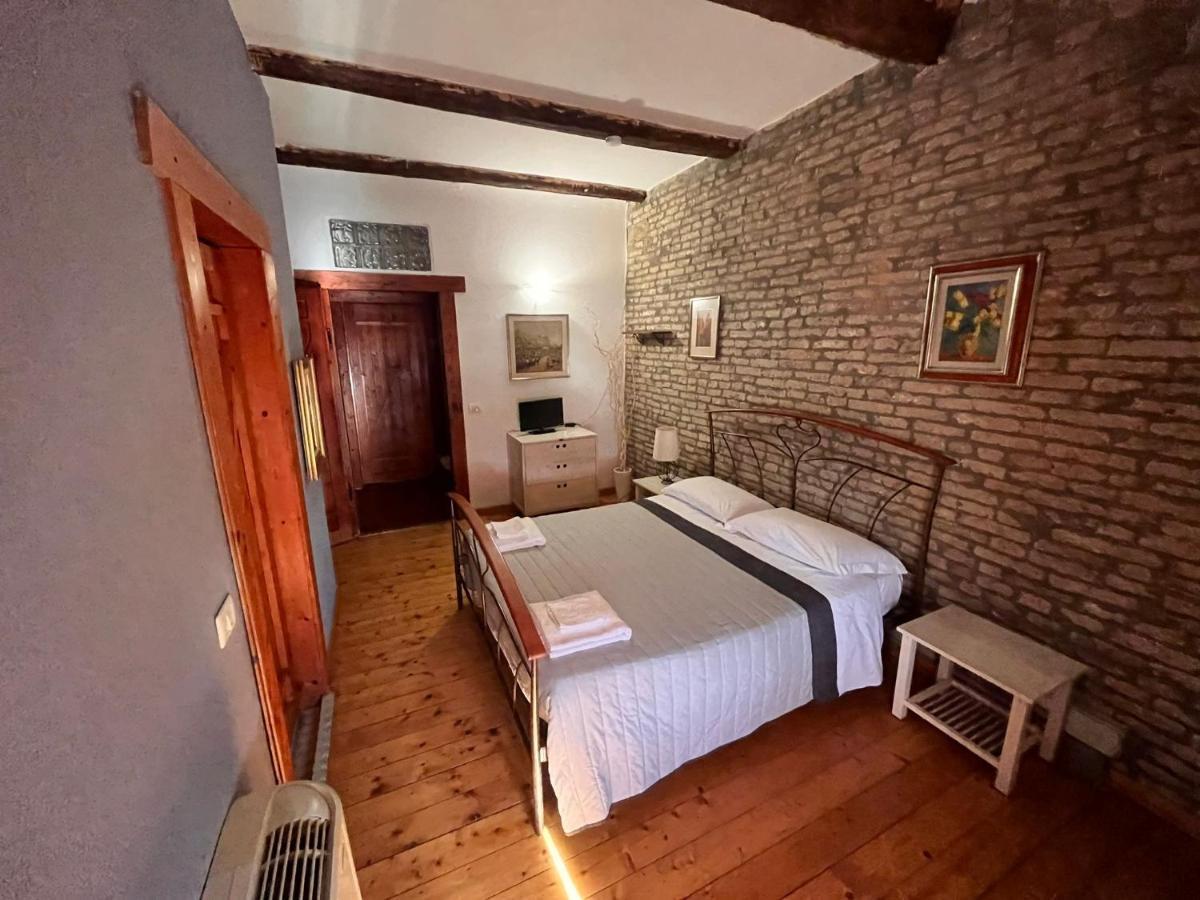La Locanda Degli Artisti Medelana Ngoại thất bức ảnh
